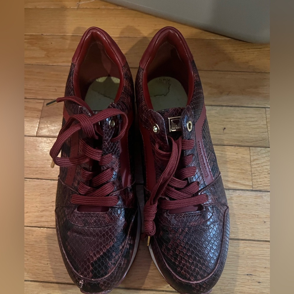 Michael Kors Billie Trainer Sneakers Red Gold Snakeskin Shoes Women's Size 7M.